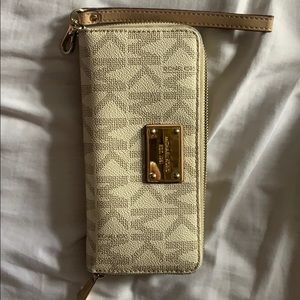 Vintage white and gold Michael Kors wallet